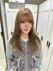 ミルクティーベージュ