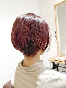 ショートボブピンクカラー