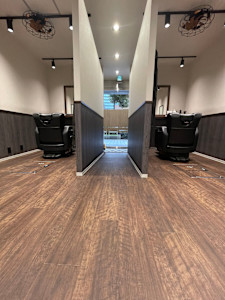 UN businessman barber(ユーエヌ ビジネスマン バーバー)