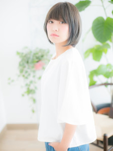 大人オン眉ショート×カーキアッシュ