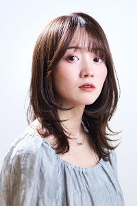 フェミニンセミロング