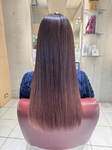 後ろ姿が美しくなる大人のグラデーションカラー