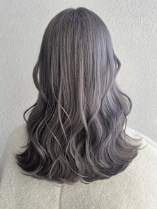 グレージュ/全頭ブリーチ/グレーブラウン - Rosier by artina 町田3号店掲載