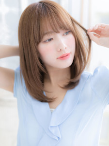 大人可愛いシースルーバングくすみベージュ　リタッチカラー