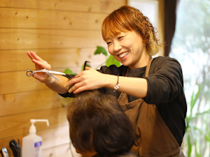 Hair make ATOM(ヘアメイクアトム)