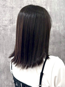 クラゲヘアー/オリーブグレー/黒髪/ココアベージュ/小顔/松 - Alpha掲載