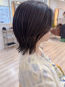 【morio成増/児玉】　ミディアムレイヤーくびれミディアム