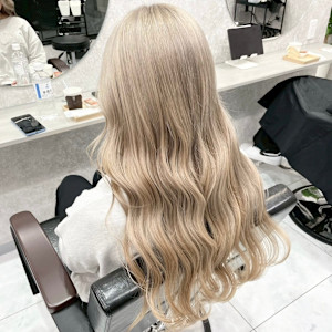 ミルクティーベージュ