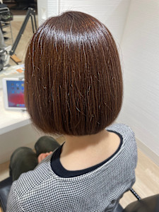 ブラウン系白髪ぼかしカラーボブ