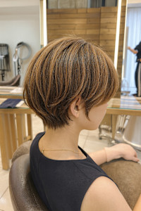 【小田急相模原】ショートボブ×白髪ぼかし