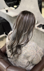 アンブレラカラー×アイスブルー - GLADGE池袋/ダブルカラー/ブリーチ掲載