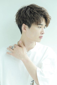 爽やかアップバング【 前下がり質感ツーブロック刈り上げ 】 - LIPPS hair 難波【1/16 NEW OPEN】掲載