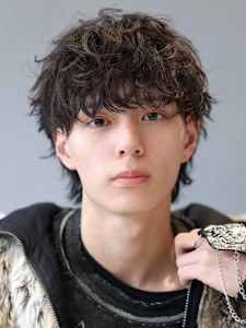 ツイストスパイラルパーマツーブロマッシュウルフ - LIPPS hair 難波【1/16 NEW OPEN】掲載