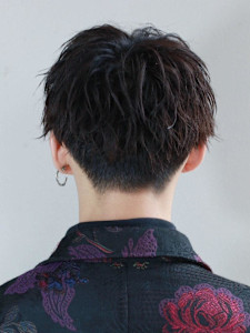 前下がりソフツイセンターパート - LIPPS hair 難波【1/16 NEW OPEN】掲載