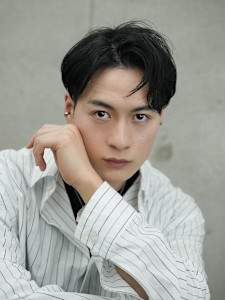 韓国ヘア センターパート  - LIPPS hair 難波【1/16 NEW OPEN】掲載