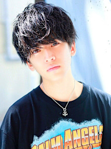 フェザリーライトミディーマッシュ - LIPPS hair 難波【1/16 NEW OPEN】掲載