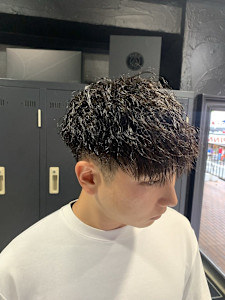 Vマッシュ×ツイストスパイラル×フェード×ツイストパーマ - owl 心斎橋掲載