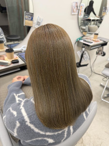 ブリーチなしオリーブベージュ