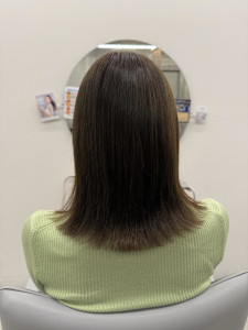 オリーブグレージュカラー