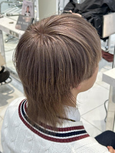 ミルクティーベージュ