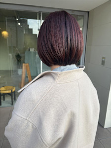 ショートボブ×レッドブラウン