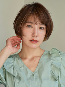 ショート・ボブ/丸顔/前髪あり/絶壁解消/40代/50代/