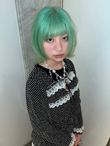 ミントカラー　デザインカラー　ケアブリーチカラー　原宿