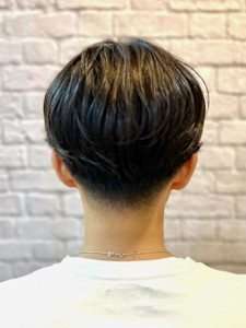 センターパートスタイル - 銀座マツナガ 新宿野村ビル店掲載