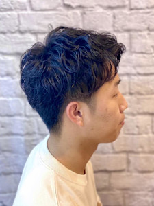 癖毛風アップバング - 銀座マツナガ 新宿野村ビル店掲載