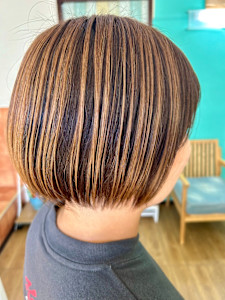 アンブレラカラー（ブリーチ不使用）