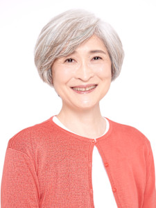 60代グレイヘアの方に◎骨格補正ショート