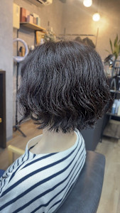 くせ毛を生かしたミニボブ