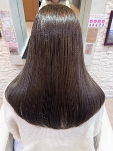 オリーブベージュでつくる艶髪