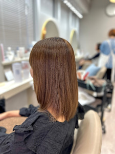 サラサラつやつやのミディアムスタイル♪