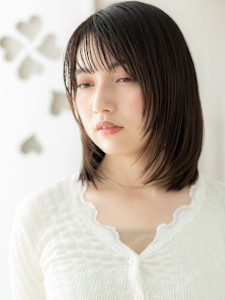 ハッシュカットウェットヘアシャギーボブレイヤー30代40代