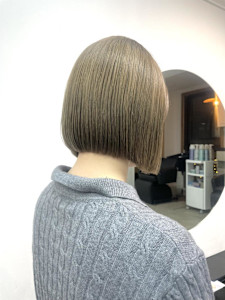 ボブカット/ボブヘア/グレージュ/オリーブベージュ/カラー - AO。掲載