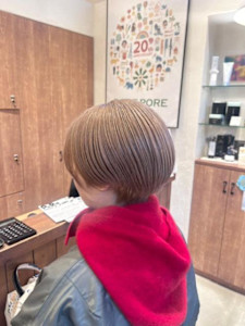 POREPORE　【谷保/国立】ショートボブ　ハイトーン