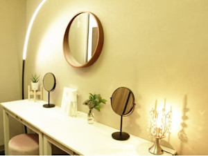 シミケア専門店 haku me(シミケアセンモンテン ハクミー)