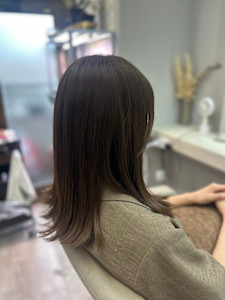 外ハネミディアムベージュカラー♪