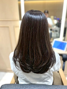 ブラウンカラー