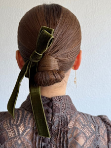 つるっとタイトシニヨン