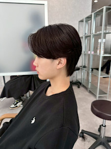 毛流れセンターパート(メンズカット/ダウンパーマ/ナチュラル - Men’s salon Zina 天神 ［メンズカット/眉毛/韓国/パーマ］【メンズサロンジーナ】掲載