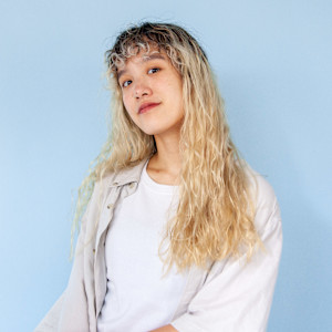 ロング　ブリーチ　ハイトーン ウェーブパーマ