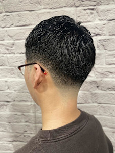 テーパーフェードアップバングショート