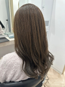  『ROW横浜』髪質改善×カーキカラー