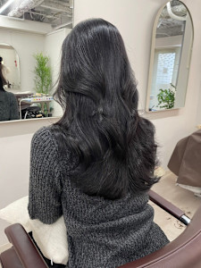  『ROW横浜』ダークトーン艶髪