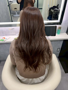  『ROW横浜』カーキカラー