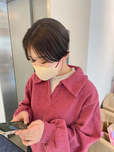 髪質改善こなれセンターパート丸みショートボブ