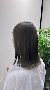 切りっぱなしミディアム　オリーブグレージュ