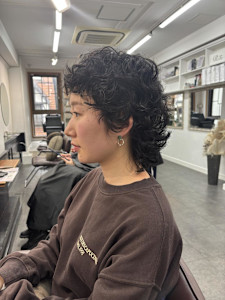 ピクシーカット/ショートウルフ/海外パーマ/カーリーヘア